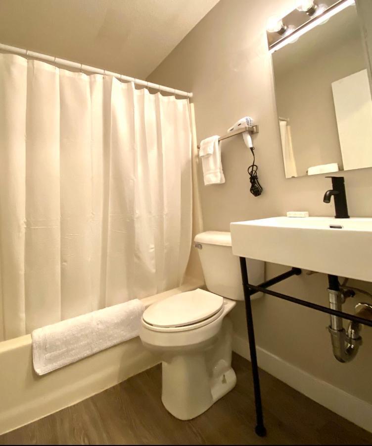 Onora Suites Wausau Exterior foto