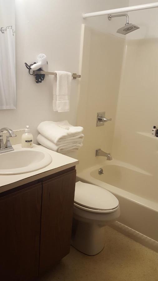 Onora Suites Wausau Exterior foto